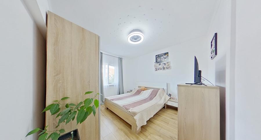 Apartament cu 2 camere decomandat, mobilat în Miron Costin