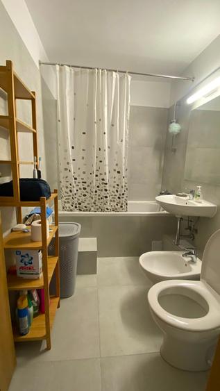 Apartament cu 3 camere decomandat în Grigorescu