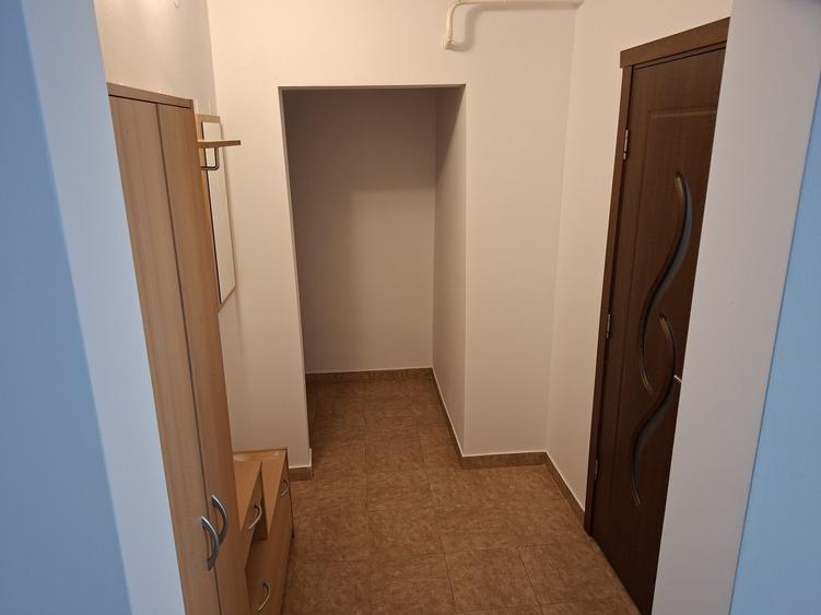 Apartament cu 2 camere semidecomandat în Exterior Vest