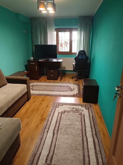 Apartament cu 2 camere decomandat în Siderurgiștilor