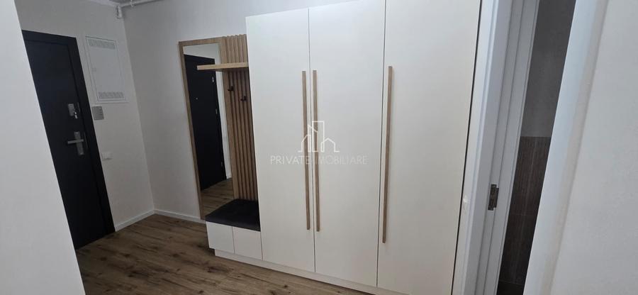 Apartament cu 3 camere decomandat în Tudor