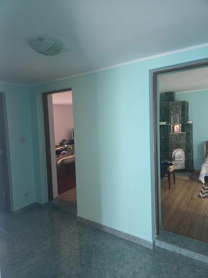 Casă cu 4 camere în Țipărești