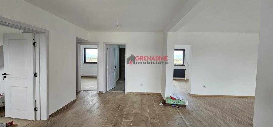 Casă individuală cu 5 camere cu Teren 520 Mp în Bod