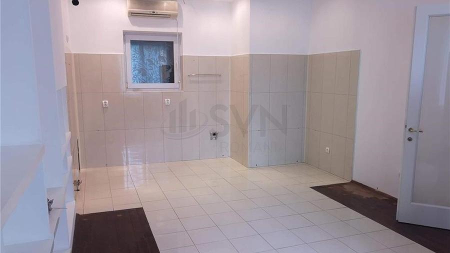 Casă individuală cu 5 camere cu Teren 15 Mp în Știrbei Vodă