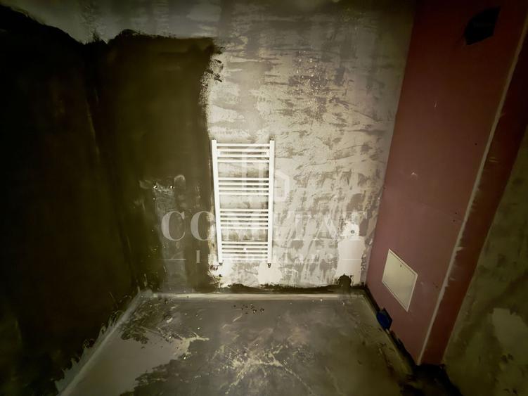 Apartament cu 4 camere semidecomandat în Zorilor