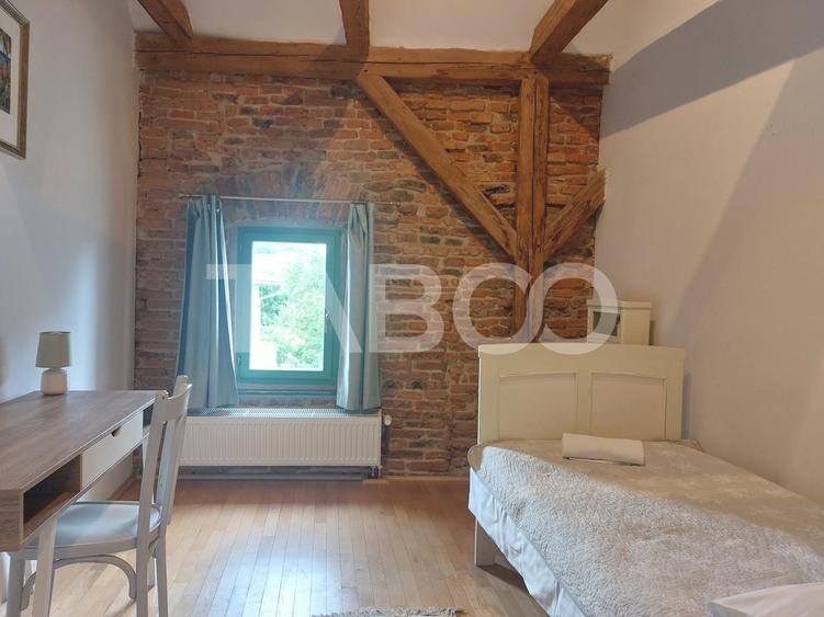Duplex cu 13 camere cu Canalizare în Cisnădie