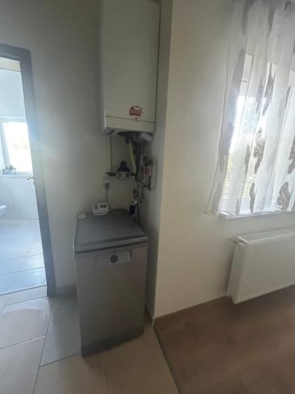 Apartament cu 2 camere semidecomandat, mobilat în Giroc
