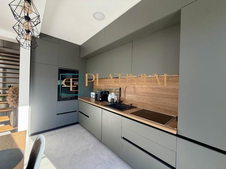 Duplex cu 4 camere cu Canalizare în Plopi