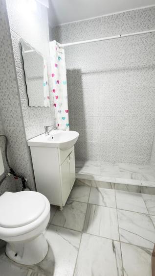Apartament cu 2 camere decomandat în Micro 20