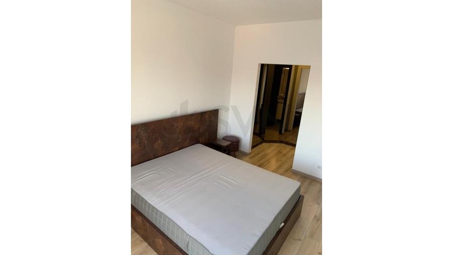 Apartament cu 2 camere semidecomandat, mobilat în Parcul Carol