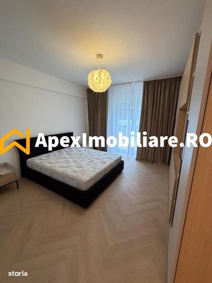 Apartament cu 4 camere decomandat în Herăstrău