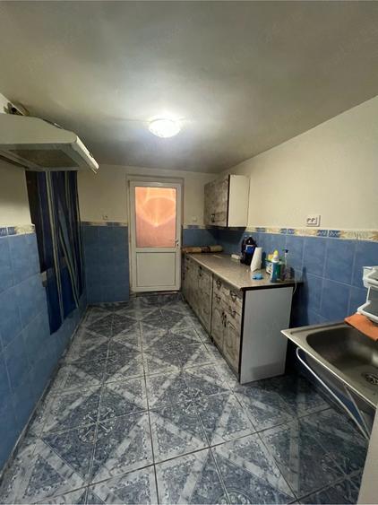 Casă cu 2 camere cu Teren 220 Mp în Schela