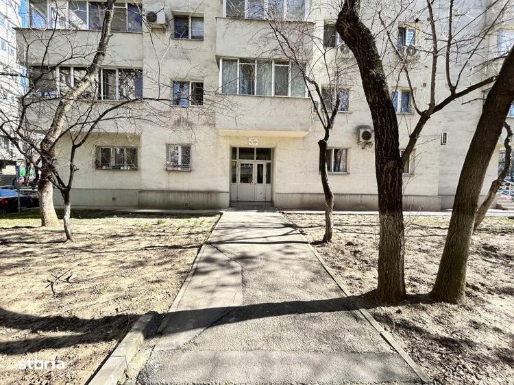 Apartament cu 3 camere decomandat, mobilat în Titan