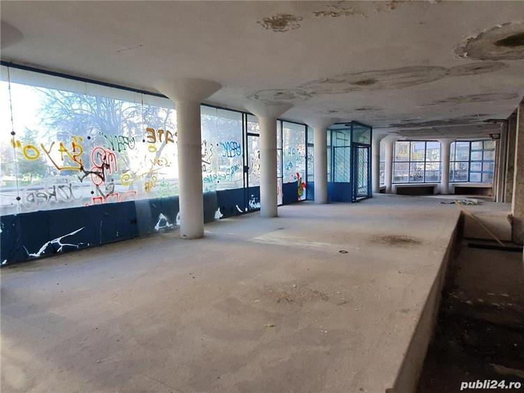 Spațiu comercial, de 500 mp, în Ultracentral
