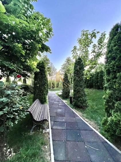 Apartament cu 3 camere decomandat, mobilat în Barbu Văcărescu