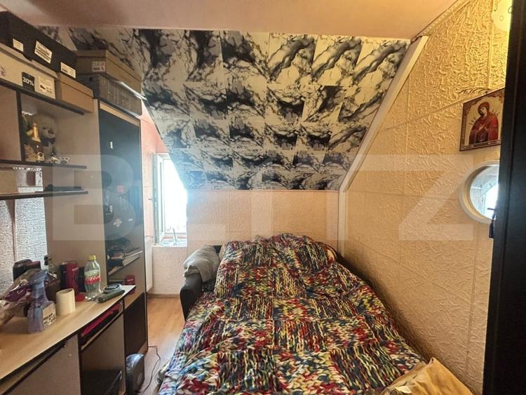 Casă individuală cu 5 camere cu Canalizare în Viișoara