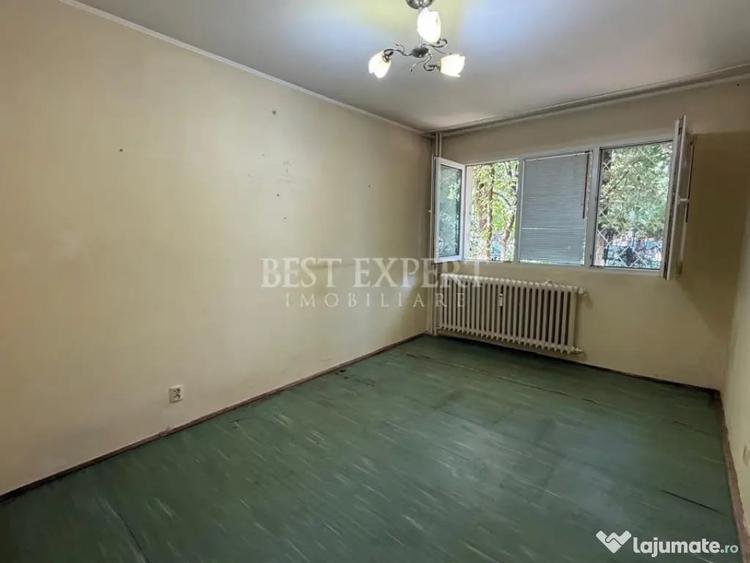 Apartament cu 3 camere decomandat în Titan