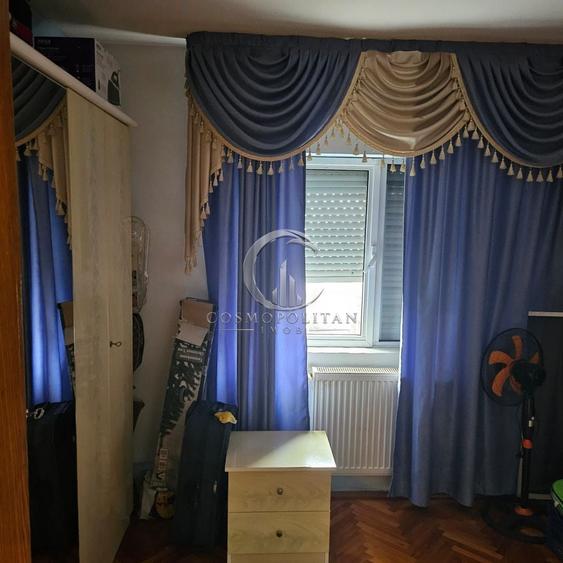 Apartament cu 3 camere în Broșteni