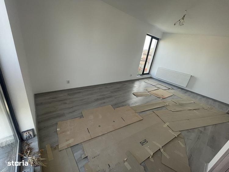 Casă cu 4 camere în Cornetu
