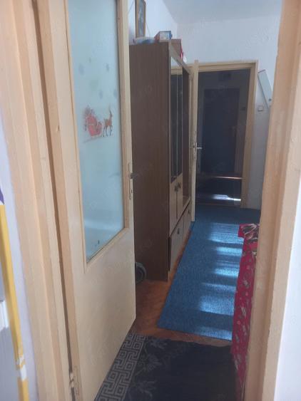Apartament cu 2 camere semidecomandat în Blașcovici