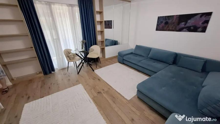 Garsonieră decomandată în Bucium