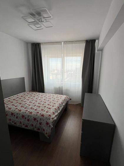 Apartament cu 2 camere decomandat în Titan