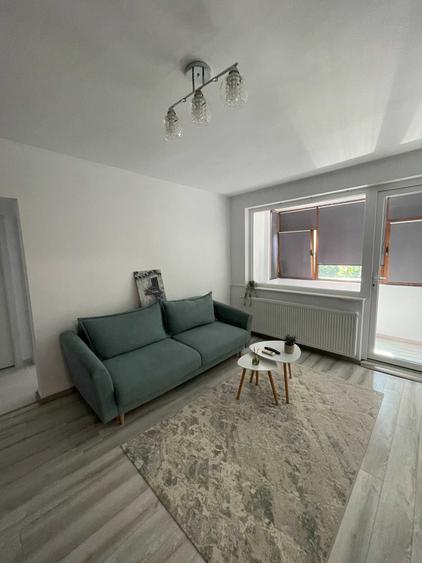 Apartament cu 2 camere semidecomandat în Palazu Mare