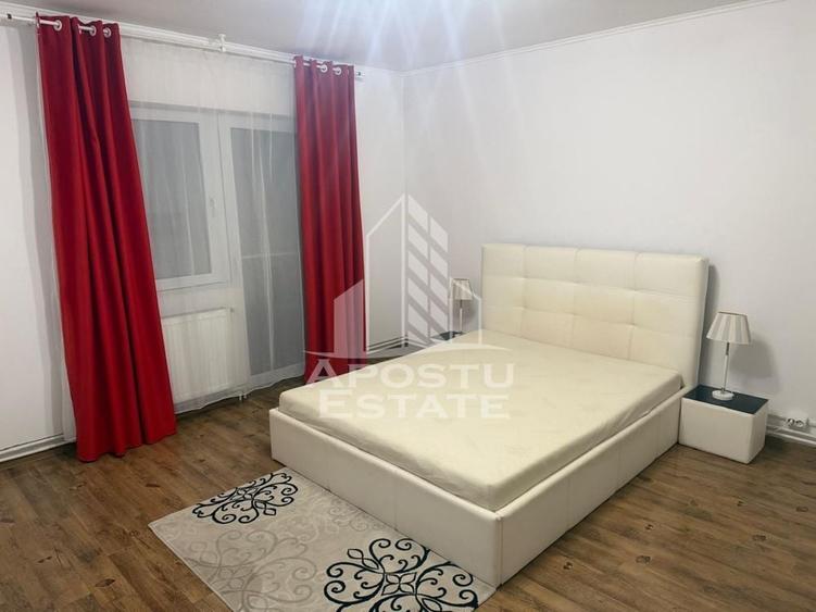 Apartament cu 3 camere decomandat, mobilat în Dâmbovița