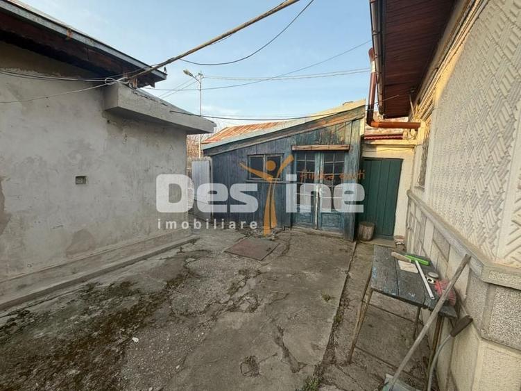 Casă individuală cu 3 camere cu Canalizare în Giulești