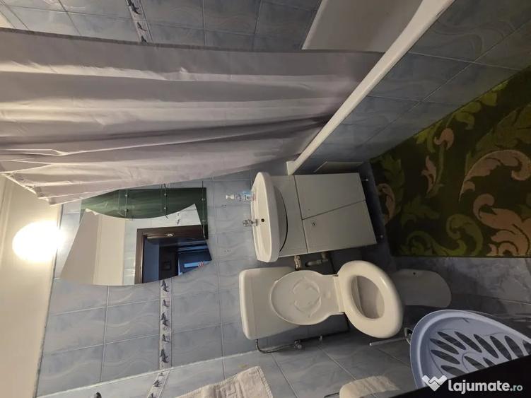 Apartament cu 2 camere decomandat în Păcii
