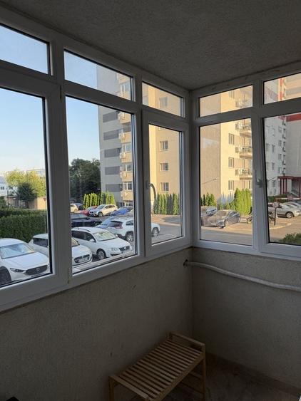 Apartament cu 3 camere decomandat în Păcii