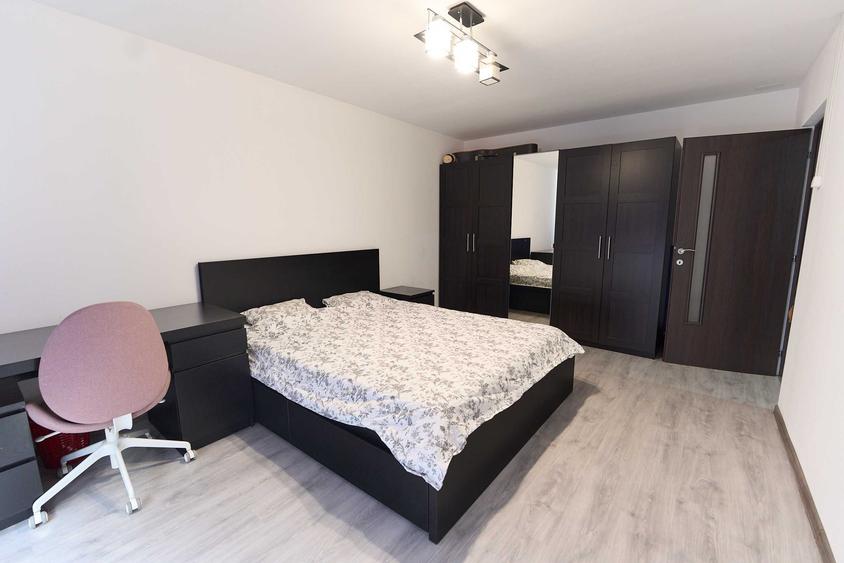 Apartament cu 2 camere decomandat în Apusului