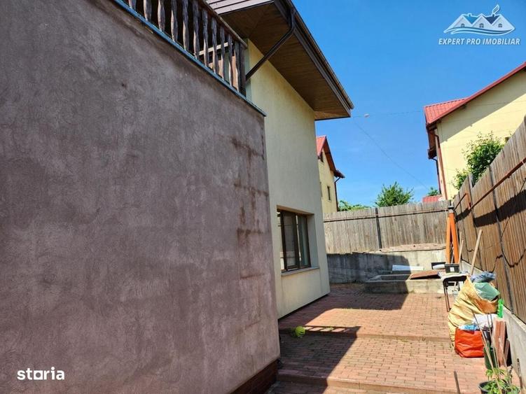 Casă cu 4 camere cu Teren 300 Mp în Dragomirești-Vale