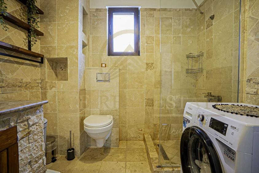 Casă individuală cu 5 camere cu Canalizare în Valu lui Traian