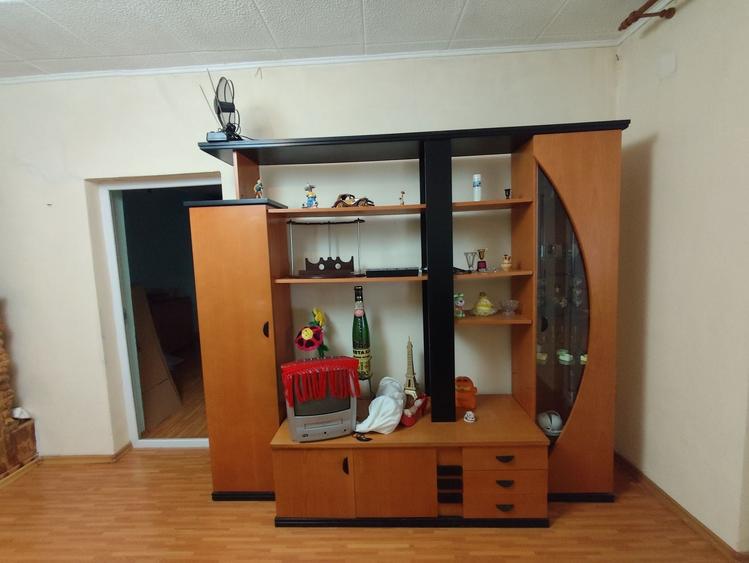 Casă cu 3 camere în Bălcești