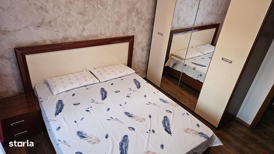 Apartament cu 3 camere semidecomandat în Central