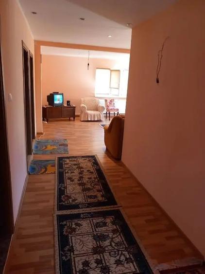 Casă cu 5 camere în Mărunțișu