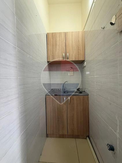 Spațiu comercial, de 74 mp, în Central