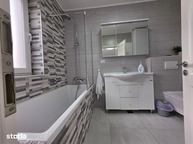 Casă cu 4 camere cu Teren 290 Mp în Stupini