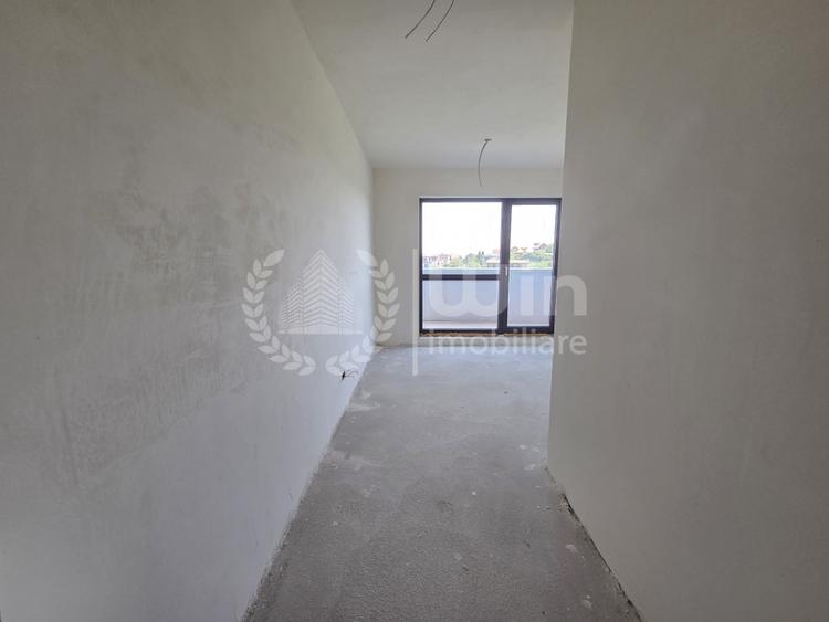 Apartament cu 4 camere semidecomandat în Zorilor