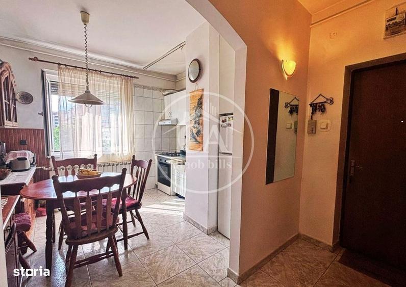 Apartament cu 3 camere decomandat în Dacia