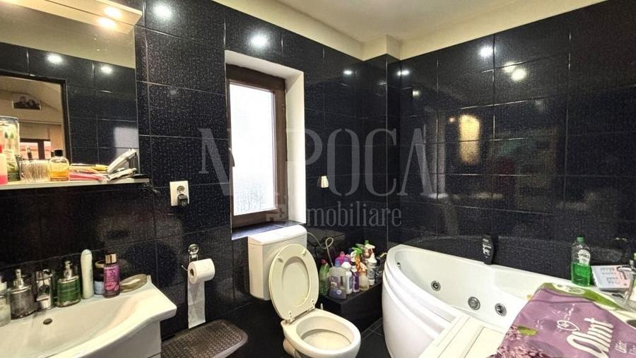 Casă individuală cu 5 camere cu Canalizare în Mănăștur