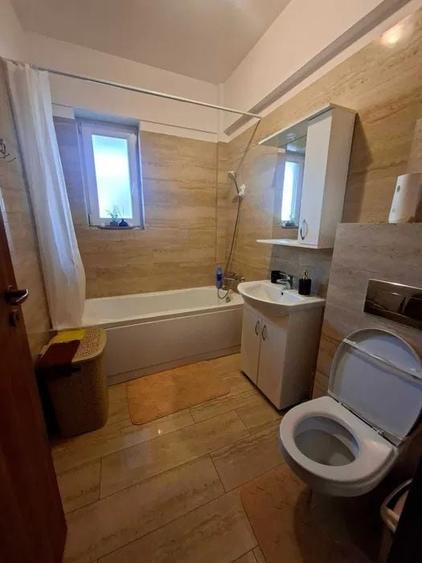 Apartament cu 2 camere decomandat, mobilat în Girocului
