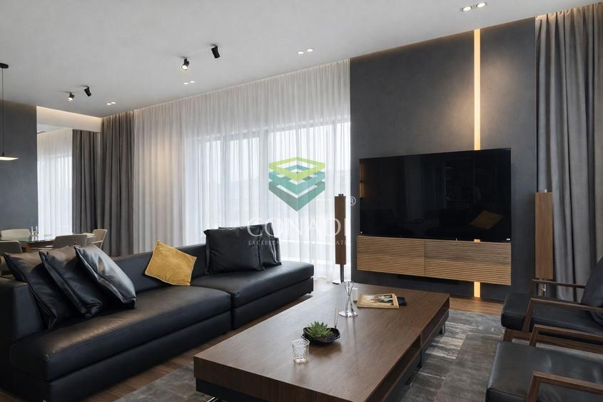 Apartament cu 5 camere semidecomandat în Băneasa