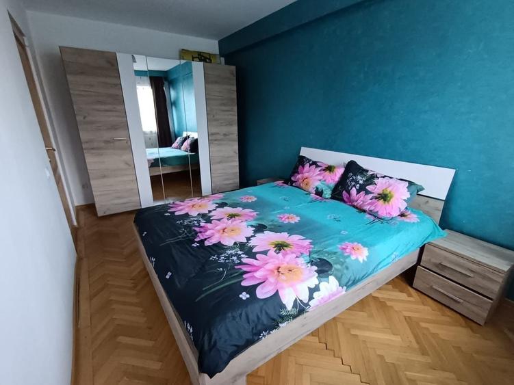 Apartament cu 2 camere semidecomandat în Gojdu