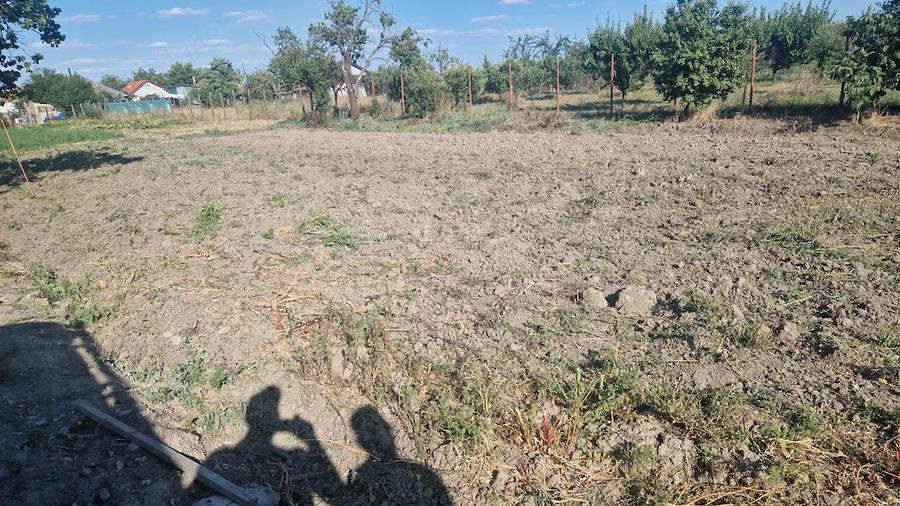 Teren de 680 mp, în Sânmihaiu Român