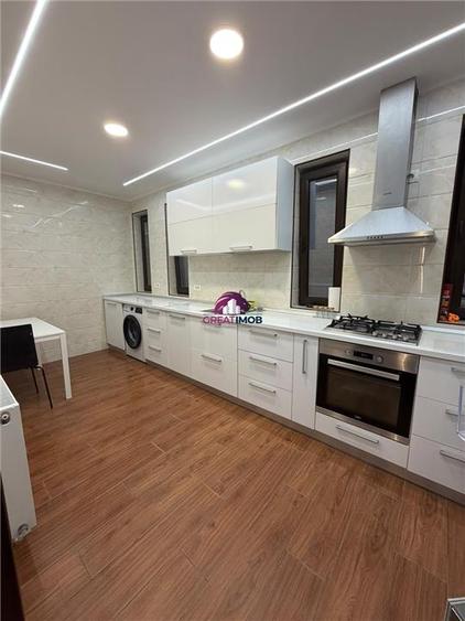 Apartament cu 3 camere decomandat în Pipera