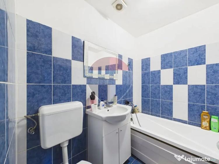 Apartament cu 2 camere semidecomandat în Olteniței