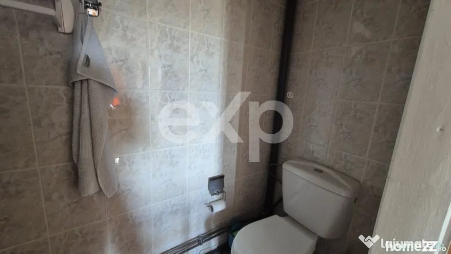 Casă cu 5 camere cu Teren 1005 Mp în Băjești