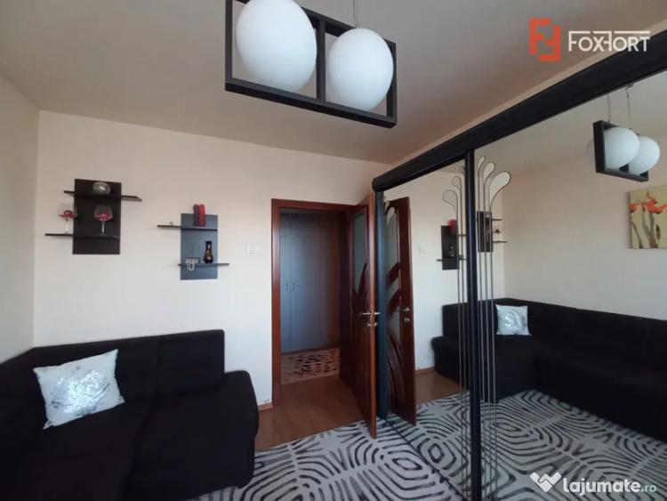 Apartament cu 3 camere decomandat în Tipografilor